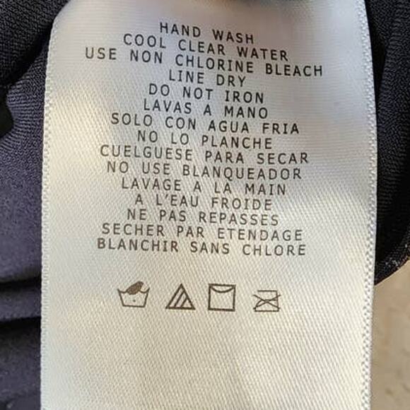 Miraclesuit Magicsuit Shine On Nicole Black Silver Tankini Top Size 8 - Picture 7 of 9